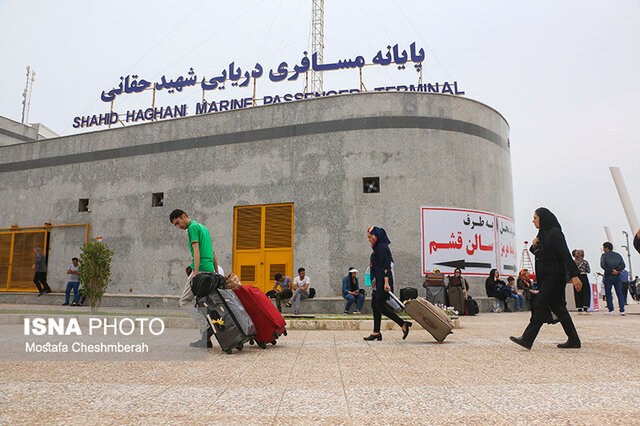 تردد دریایی بندرعباس به قشم متوقف شد