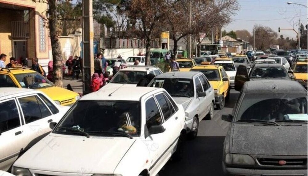 رئیس پلیس راهور هرمزگان اعلام کرد؛
                                محدودیت ترافیکی سیزدهم آبان در بندرعباس