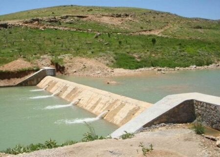 آبگیری ۳۰ سازه‌ آبخیزداری در شهرستان رودان