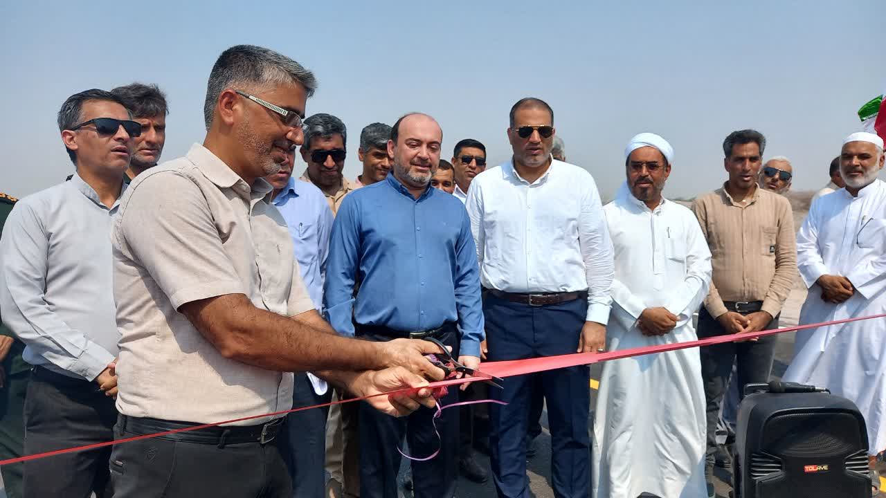 حدود ۷۰۰ میلیارد تومان پروژه در شهرستان بندرلنگه افتتاح شد